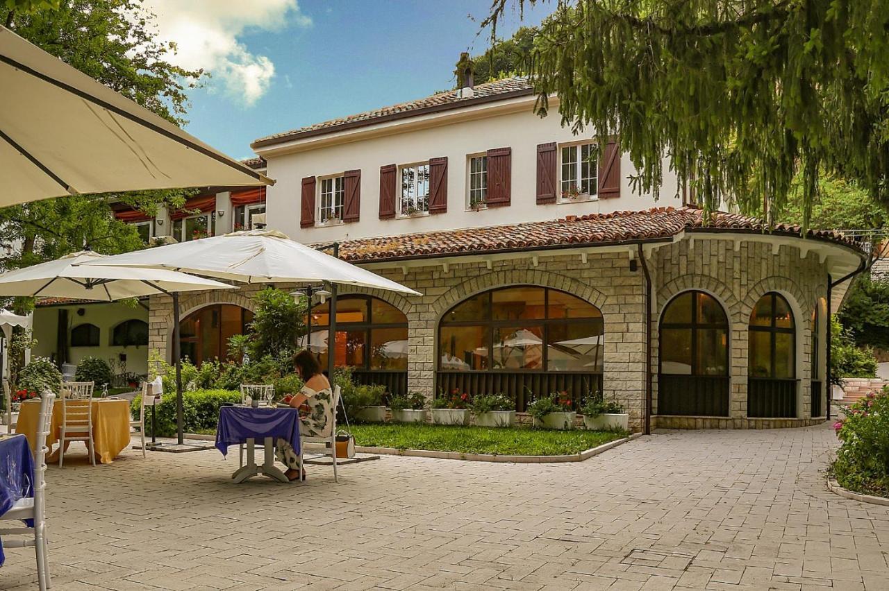 Hotel La Ginestra Акваланга Экстерьер фото